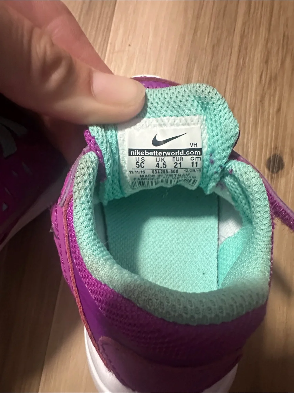 Nike Kids Pink and Teal Lightweight Sneakers